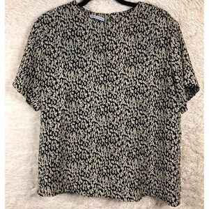Ship'n Shore Womens Basic Blouse‎ Black Abstract Print Short Sleeve Crew Neck M